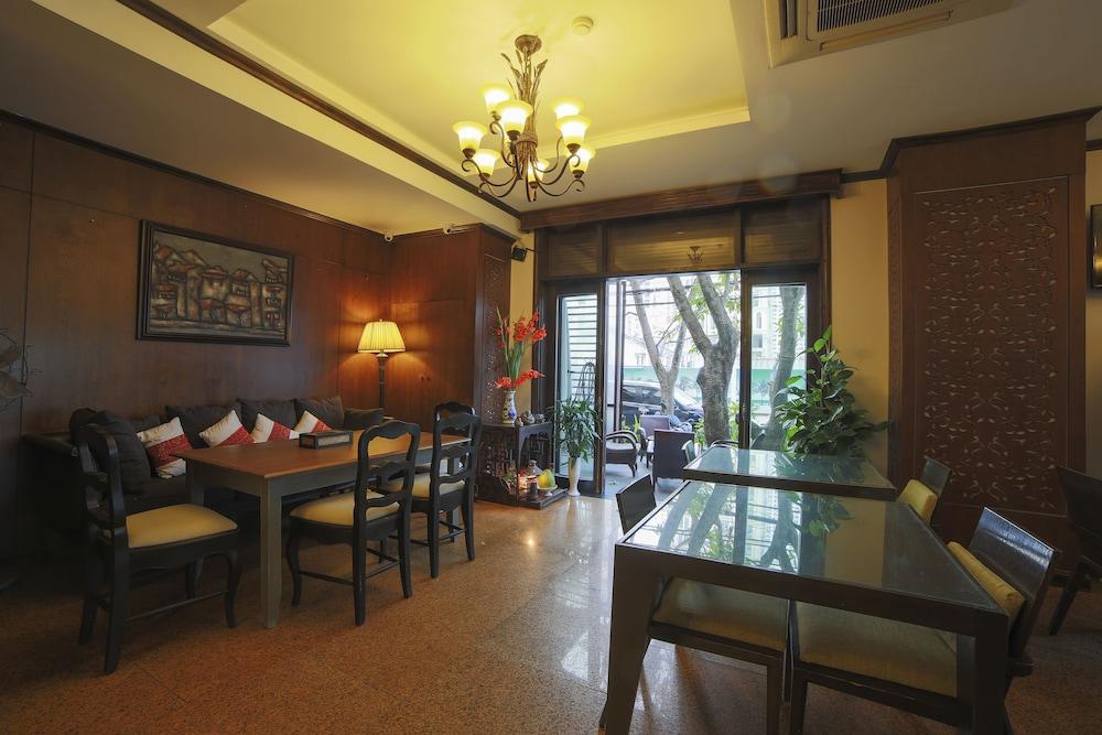 Chu Hotel Дананг Экстерьер фото